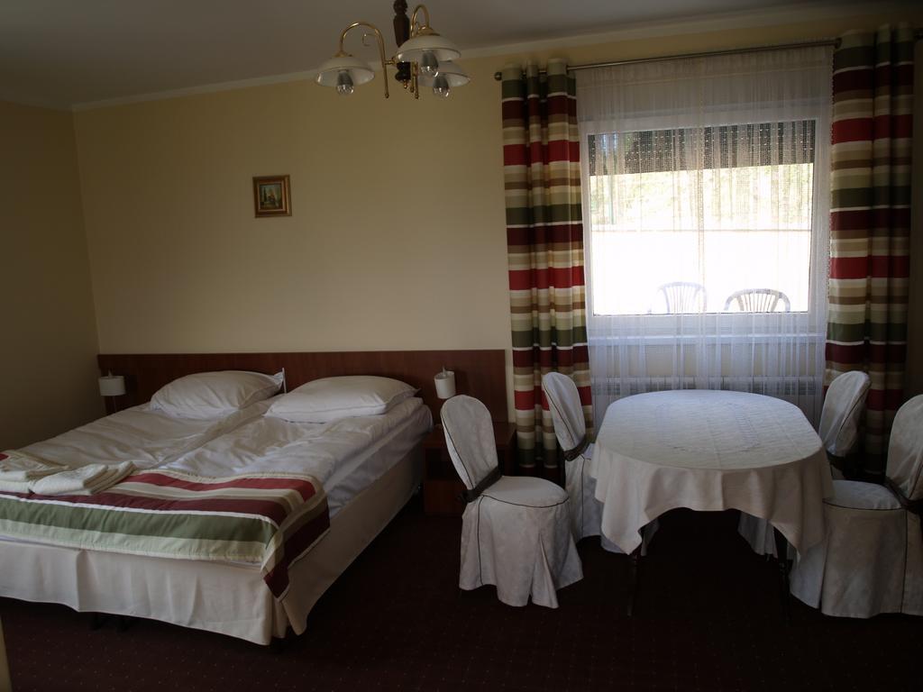 Apartamenty Ostrawa Zarzecze  Szoba fotó